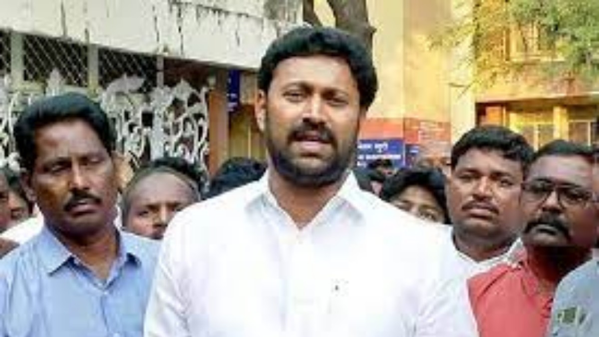 kadapa mp YS Avinash Reddy filed anticipatory bail petition in telangana high court in uncle case kadapa mp YS Avinash Reddy filed anticipatory bail petition in telangana high court in uncle case