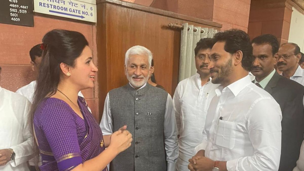 అమిత్ షాతో భేటీ అమిత్ షాతో భేటీ