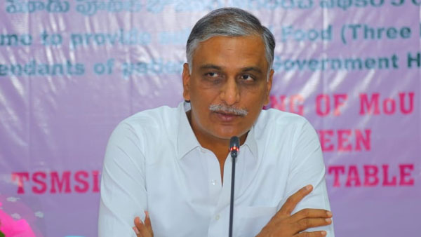 Minister Harish Rao interesting comments on AP government