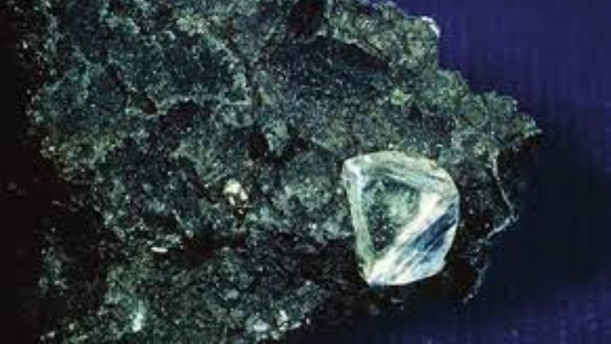 15 rare minerals identified in Rayalaseema; Mineral wealth uses from phones to cars!! 15 rare minerals identified in Rayalaseema; Mineral wealth uses from phones to cars!!