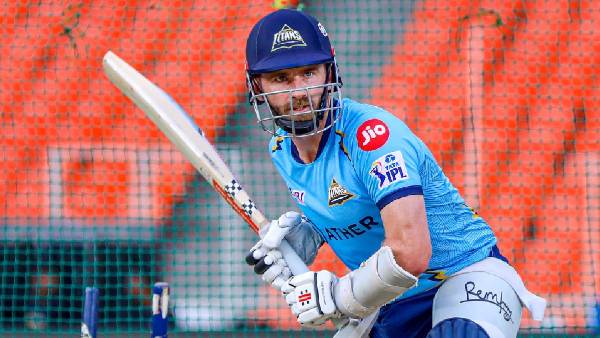 IPL 2023: Kane Williamson walks on crutches at Auckland airport after injury IPL 2023: Kane Williamson walks on crutches at Auckland airport after injury