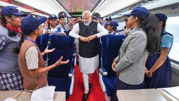 Narendra Modi VandeBharat Express Narendra Modi VandeBharat Express