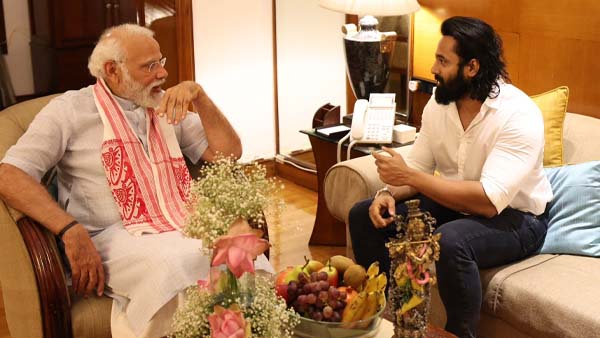 Mollywood Actor Unni Mukundan meets PM Modi 
