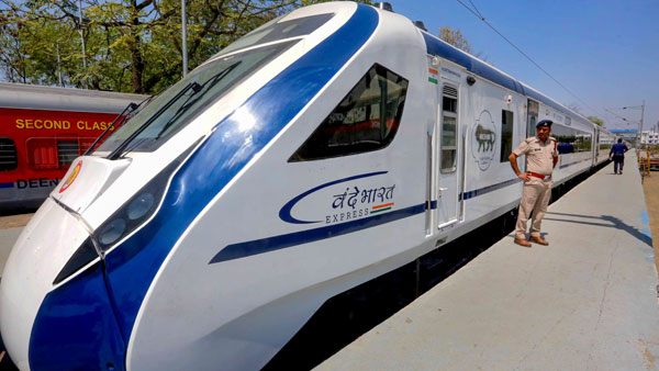 Vande Bharat train 