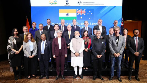 Prime Minister Narendra Modi has called upon Australian businessmen to invest in India
