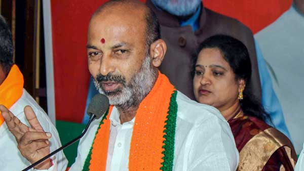 Bandi Sanjay claims, ‘Owaisi sheltered Hizb ut-Tahrir terrorists in his college in Hyderabad’ Bandi Sanjay claims, ‘Owaisi sheltered Hizb ut-Tahrir terrorists in his college in Hyderabad’