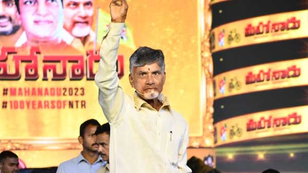 will chandrababu fall in ys jagans trap again ? then on special status now schemes..