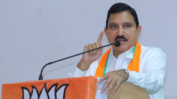 sujana chowdary as ts high court refuse to cancel look out notice