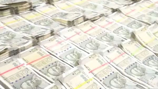 LBnagar SOT police arrested two gangs involved in cricket betting LBnagar SOT police arrested two gangs involved in cricket betting