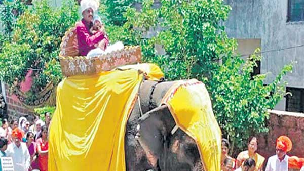 The joy of having a baby girl; Father who paraded on an elephant!! The joy of having a baby girl; Father who paraded on an elephant!!