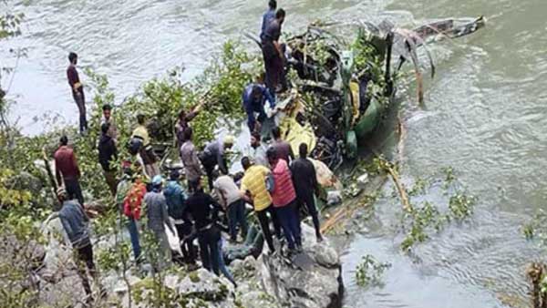 Three injured in helicopter crash in Jammu and Kashmir