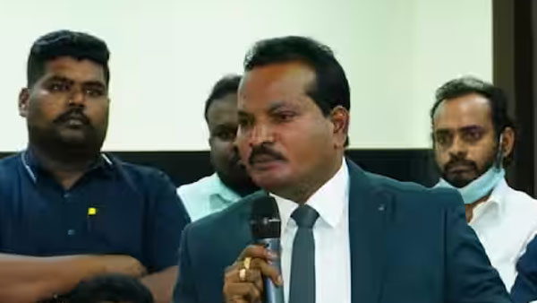 jada sravan kumar slams ysrcp government