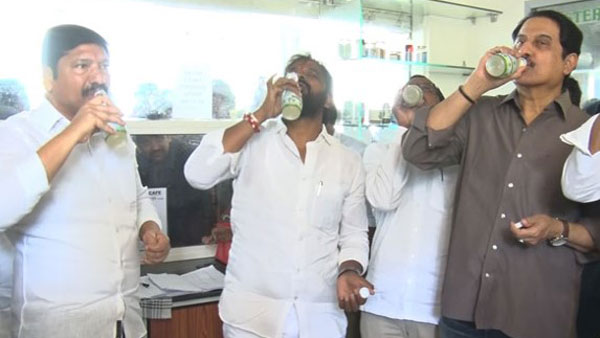 AP minister jogi ramesh and film actor suman visited neera cafe