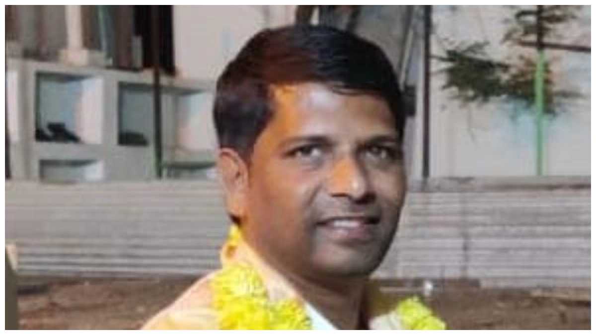  The lady corporators husband was shot dead with revolvers Vijayapura city in Karnataka.