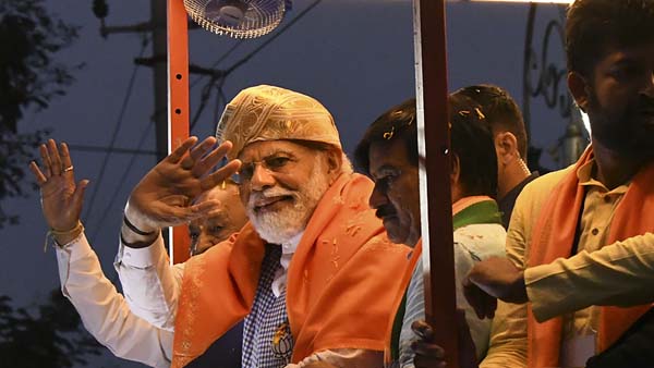 Karnataka Polls : pm modi reacted on congresss bajrang dal ban promise, says unfortunate