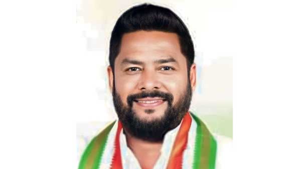  The accused who threatened Bellari Congress MLA Nagendra with knives were arrested.