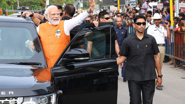 Officials have made security arrangements with 8000 policemen for Prime Minister Narendra Modis road show in Bengaluru