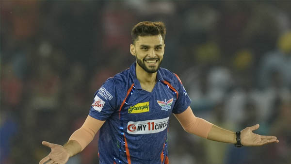 Virat Kohli vs Naveen-ul-Haq : finished in ground but.. begins in social media.. Virat Kohli vs Naveen-ul-Haq : finished in ground but.. begins in social media..