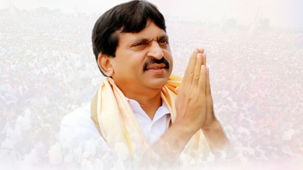 Former MP Ponguleti srinivas reddy master plan as a youth target in Khammam!!