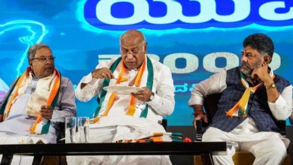 Siddaramaiah and DK Shivakumar who traveled to Delhi to get green signal for ministerial posts