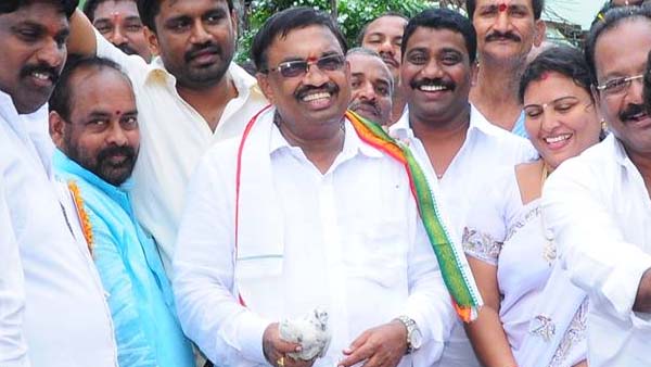 ap high court granted bail to tdp leaders adireddy apparao and vasu