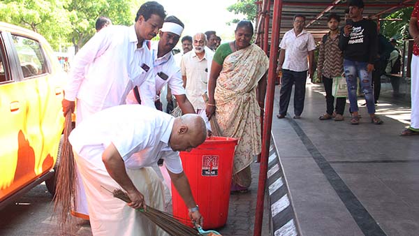 TTD EO Dharma Reddy officials participated in cleaning program