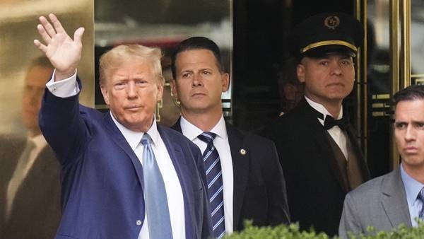  US former president Donald Trump Under Arrest and Booked in Secret Document Case