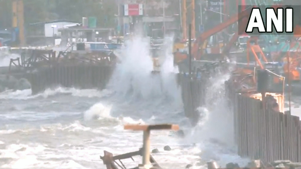 10 dangerous cyclonic storms hit india in 25 years; here is the details 10 dangerous cyclonic storms hit india in 25 years; here is the details