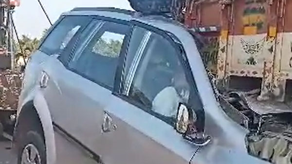 6 killed a road accident in East Godavari of Andhra Pradesh