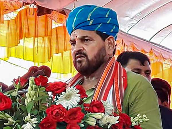 how brij bhushan saran singh helped bjp to clinch goa despite congress winning more seats in 2017?