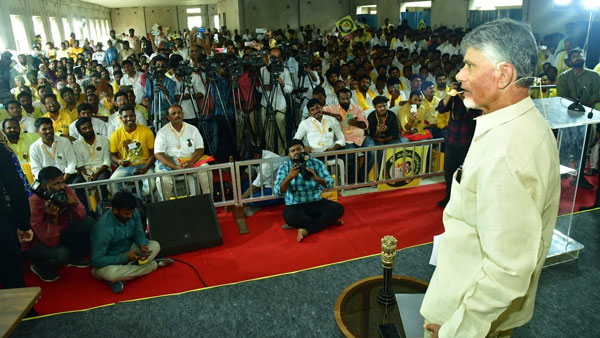 chandrababu comments on amaravati