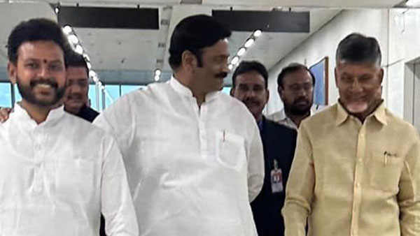 YSRCPs rebel MP Raghu Rama Krishnam Raju met TDP Chief Chandrababu in Delhi YSRCPs rebel MP Raghu Rama Krishnam Raju met TDP Chief Chandrababu in Delhi
