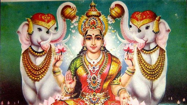 Vastu tips: Keep this lakshmi image at home.. Believe that wealth will come!!