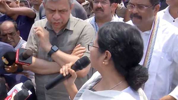Coromandel express accident: CM Mamata Banerjee and Ashwini Vaishnaw engaged over death toll 