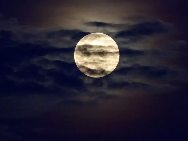 Do you know the story of Chandamama.. How did moon become Chandamama?