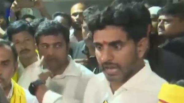 Tension prevails in Proddatur during Nara Lokeshs Yuva Galam Padayatra Tension prevails in Proddatur during Nara Lokeshs Yuva Galam Padayatra