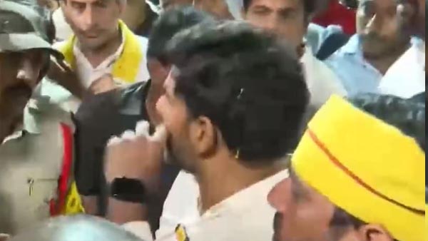 Tension prevails in Proddatur during Nara Lokeshs Yuva Galam Padayatra Tension prevails in Proddatur during Nara Lokeshs Yuva Galam Padayatra