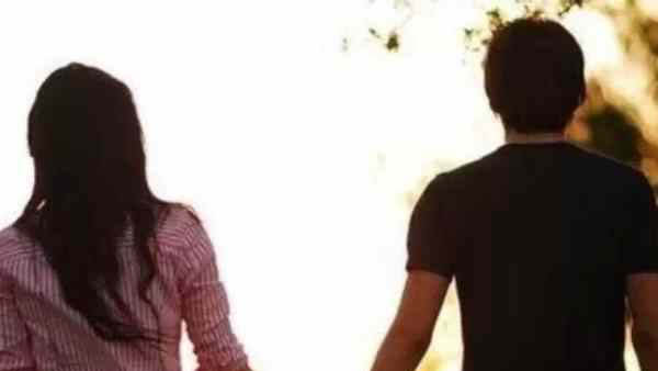 A woman cheated a software engineer that she would get a government job