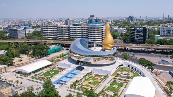 Tribute to Telangana Martyrs: CM KCR Inaugurates the Telangana Martyrs Memorial in Hyderabad Tribute to Telangana Martyrs: CM KCR Inaugurates the Telangana Martyrs Memorial in Hyderabad