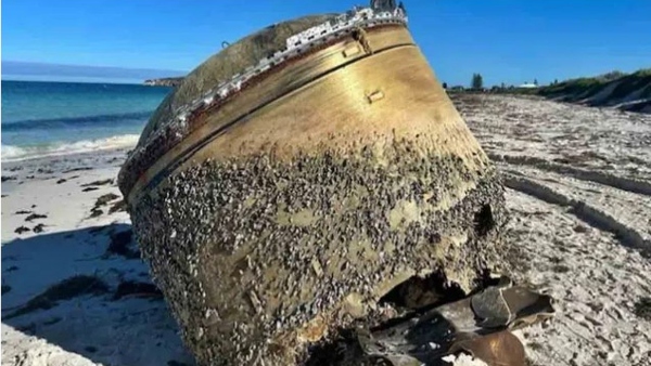  Mysterious object sparks curiosity: Chandrayaan-3 debris fell on an Australian beach?