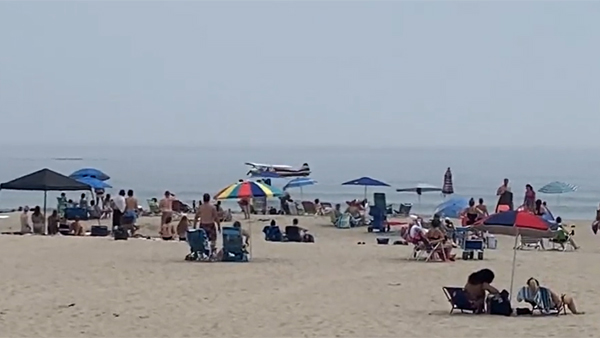 The plane landed on the sea in France