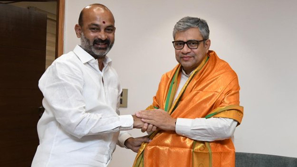 Bandi Sanjay meets railway minister ashwini vaishnav