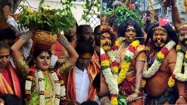 Telangana Golden bonam for vijayawada Kanaka Durgamma today!!