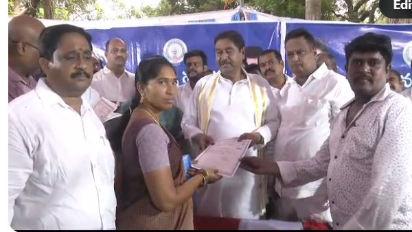 srikakulam woman shocking reply to ap revenue minister dharmana prasada rao