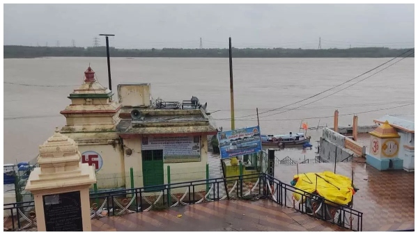 godavariwaterlevelrisingatbhadrachalam