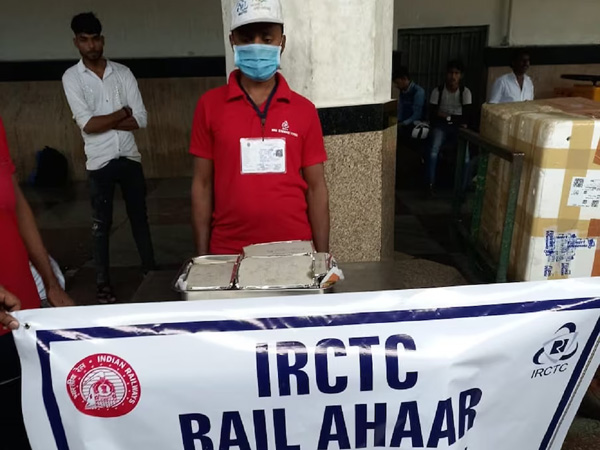 economy meals start in hyderabad vijayawada guntakal renigunta railway stations