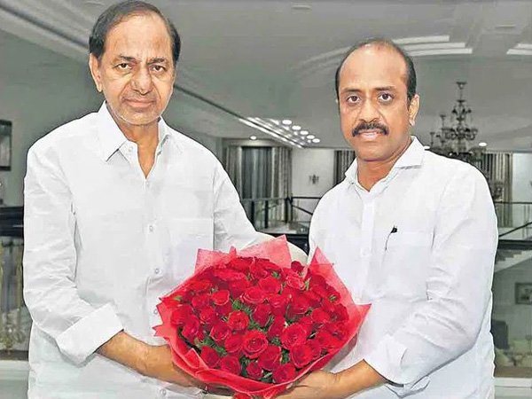 CM KCR Appoints Kalvakuntla Vamsidhar Rao as BRS Maharatra Incharge