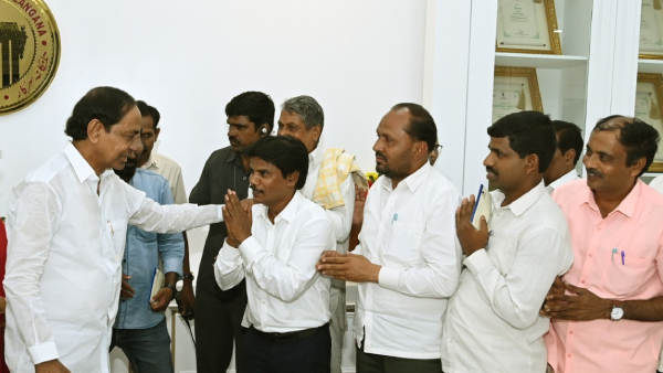 Telangana cm kcr review on adjustment of VRAs: key orders.