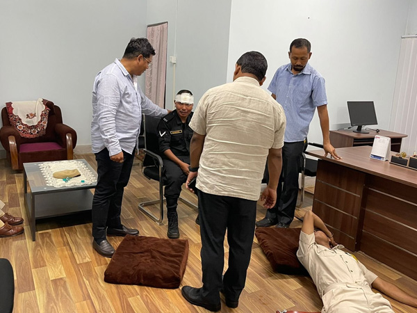 Mob attack on Meghalaya CM Conrad Sangmas office, 5 policemen injured