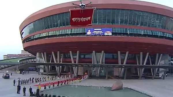 PM Modi inaugurated the new ITPO complex named Bharat Mandapam and flies a drone